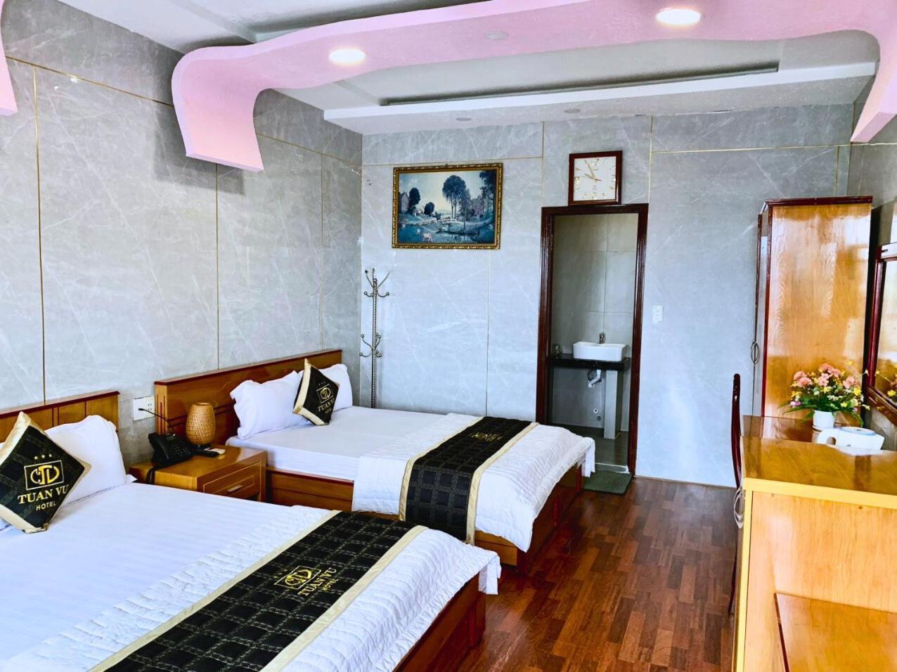 Tuan Vu Hotel Buon Ko Sir Exterior foto